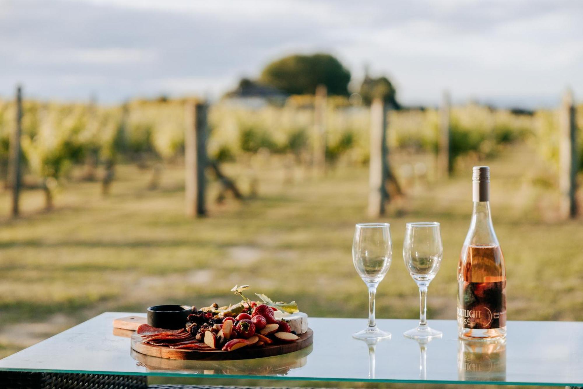 Villas & Vines Glamping เฮสติงส์ ภายนอก รูปภาพ