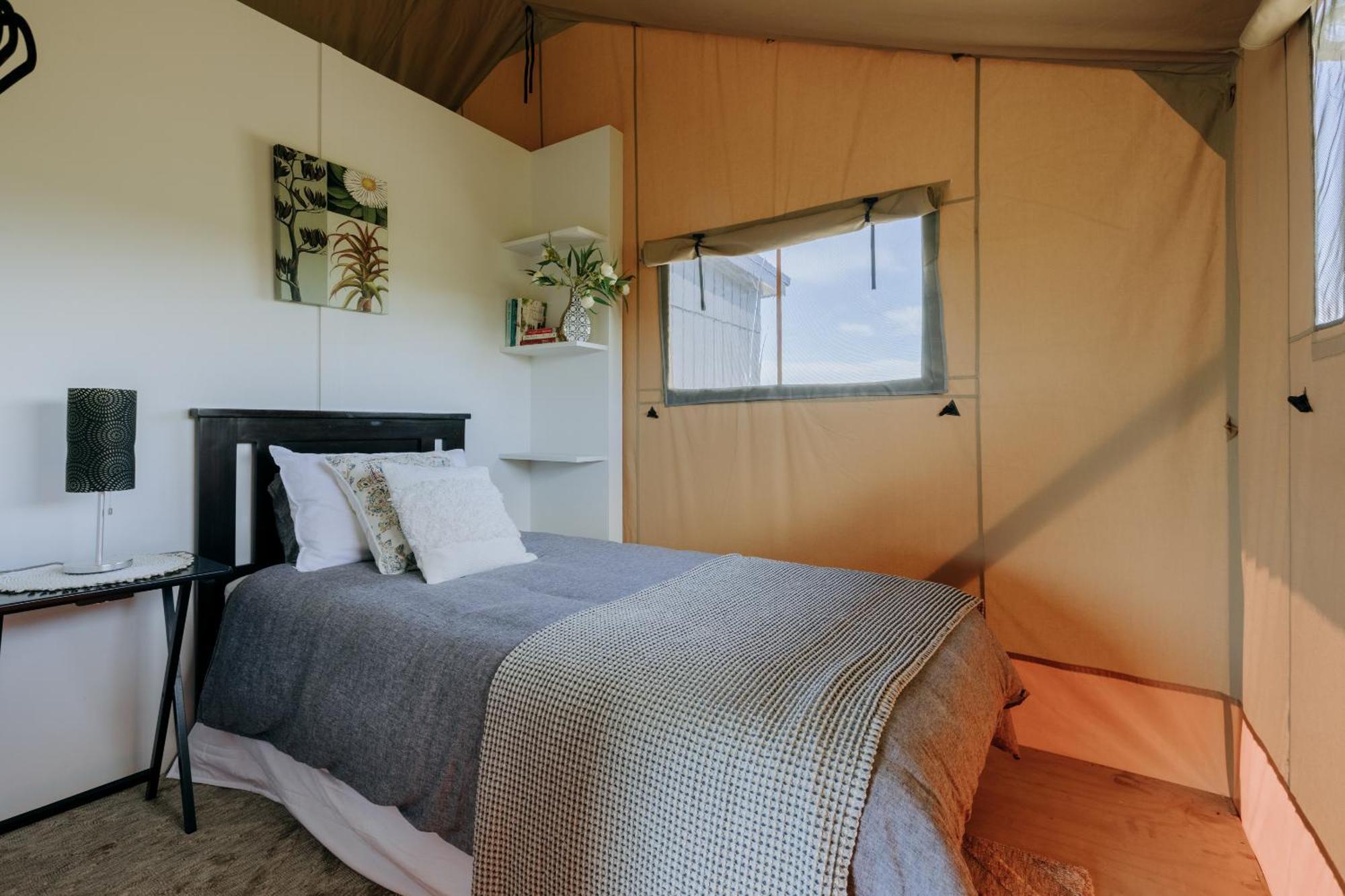 Villas & Vines Glamping เฮสติงส์ ภายนอก รูปภาพ