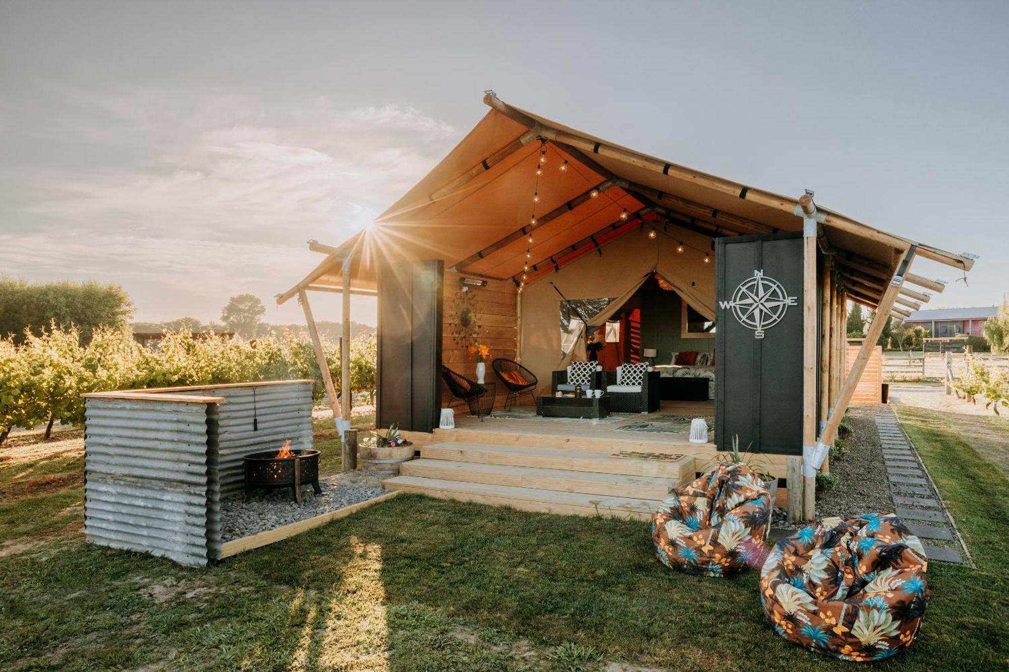 Villas & Vines Glamping เฮสติงส์ ภายนอก รูปภาพ