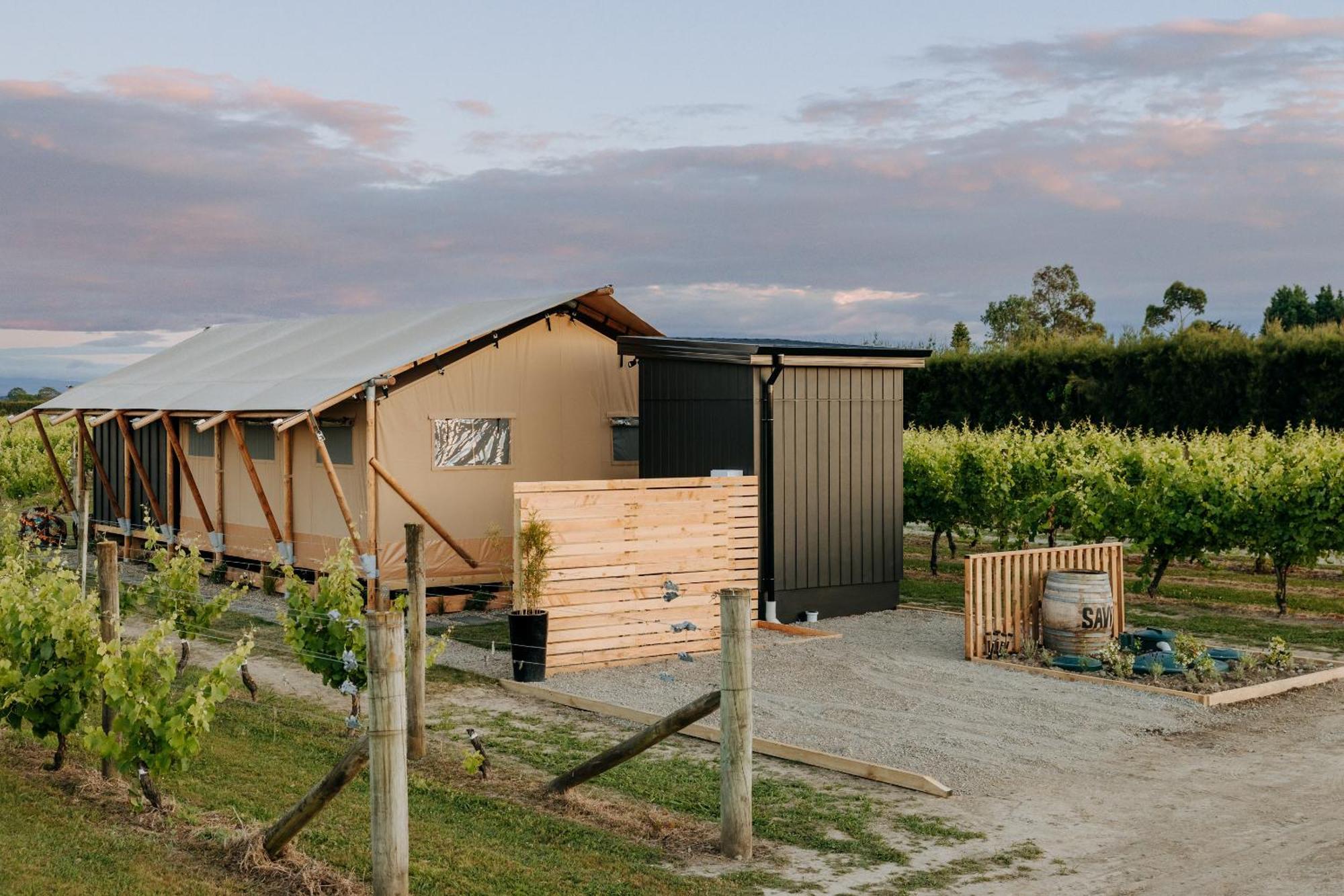 Villas & Vines Glamping เฮสติงส์ ภายนอก รูปภาพ