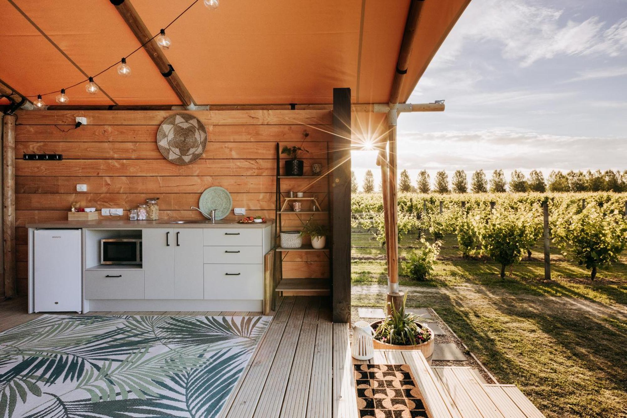 Villas & Vines Glamping เฮสติงส์ ภายนอก รูปภาพ