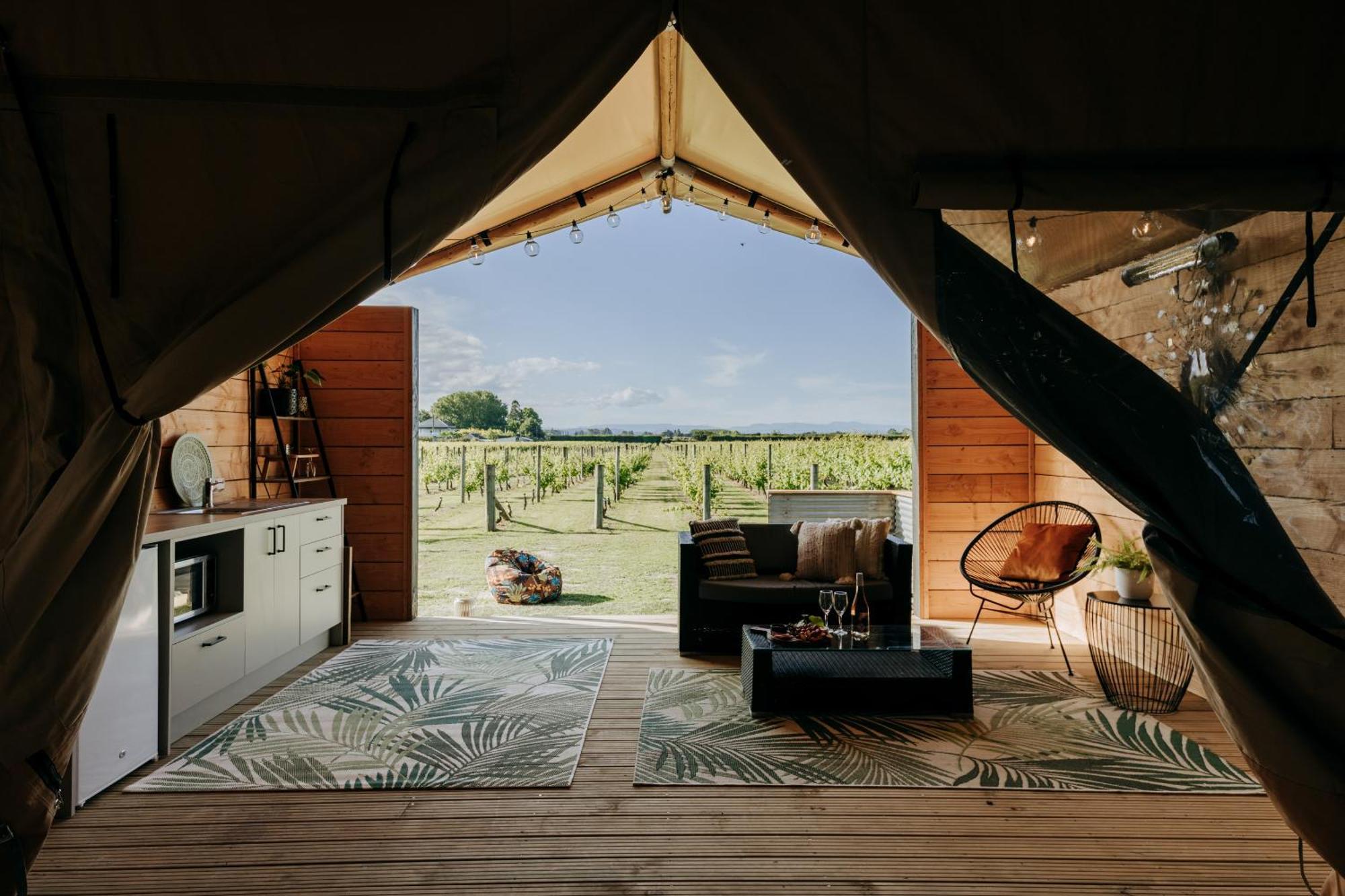 Villas & Vines Glamping เฮสติงส์ ภายนอก รูปภาพ