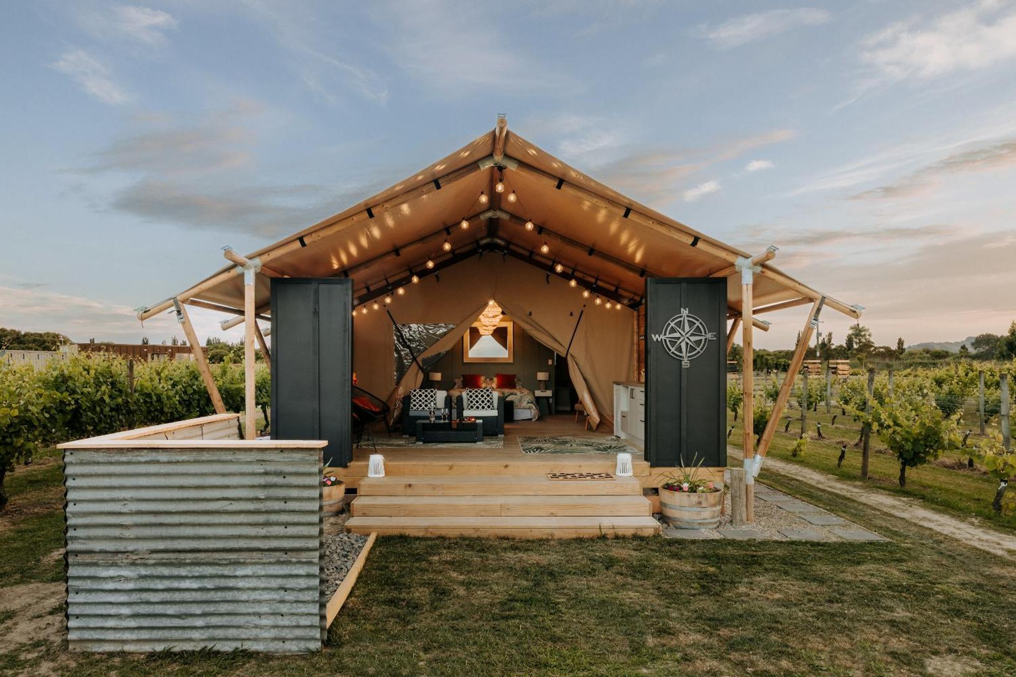 Villas & Vines Glamping เฮสติงส์ ภายนอก รูปภาพ