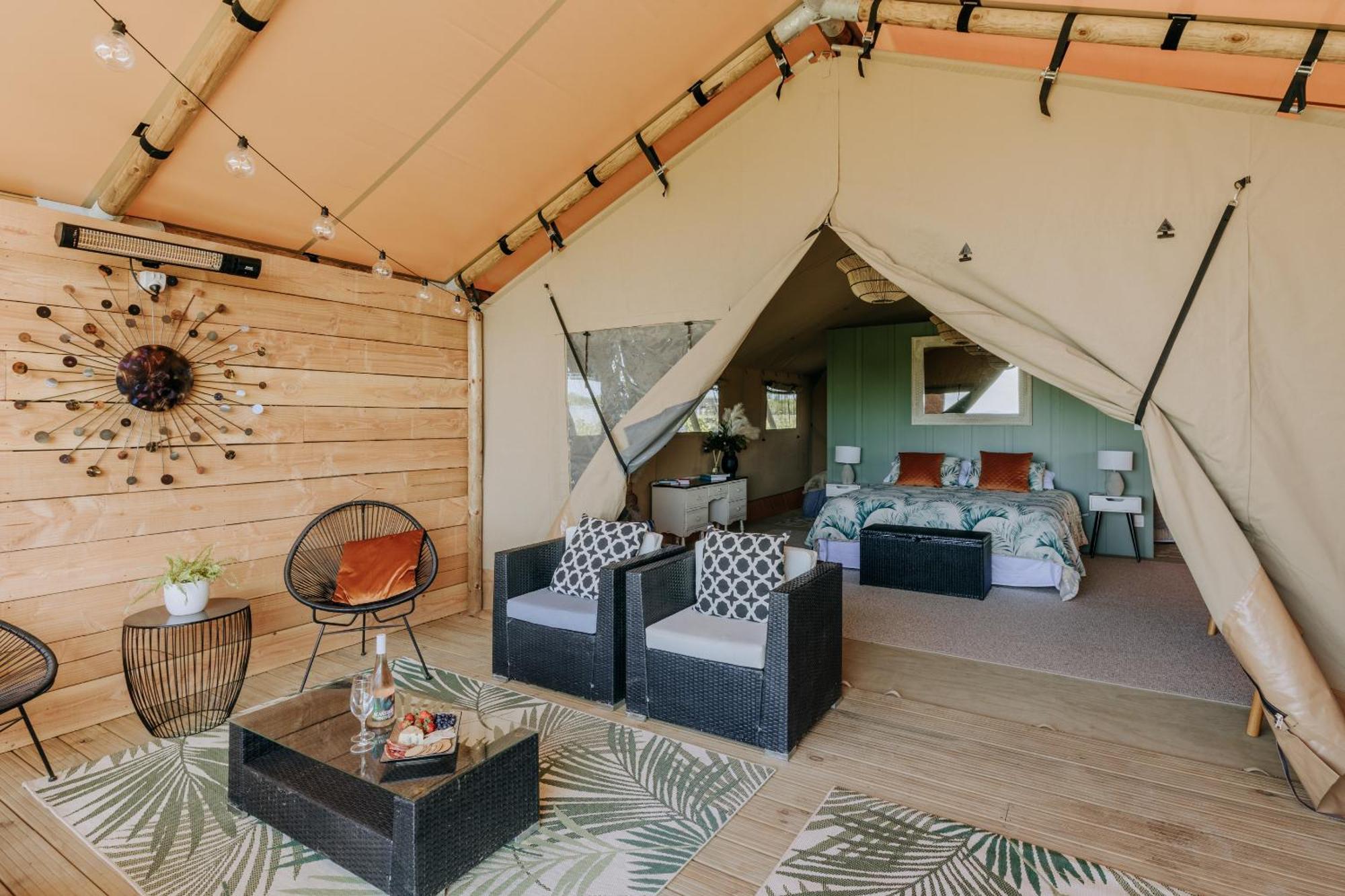 Villas & Vines Glamping เฮสติงส์ ภายนอก รูปภาพ