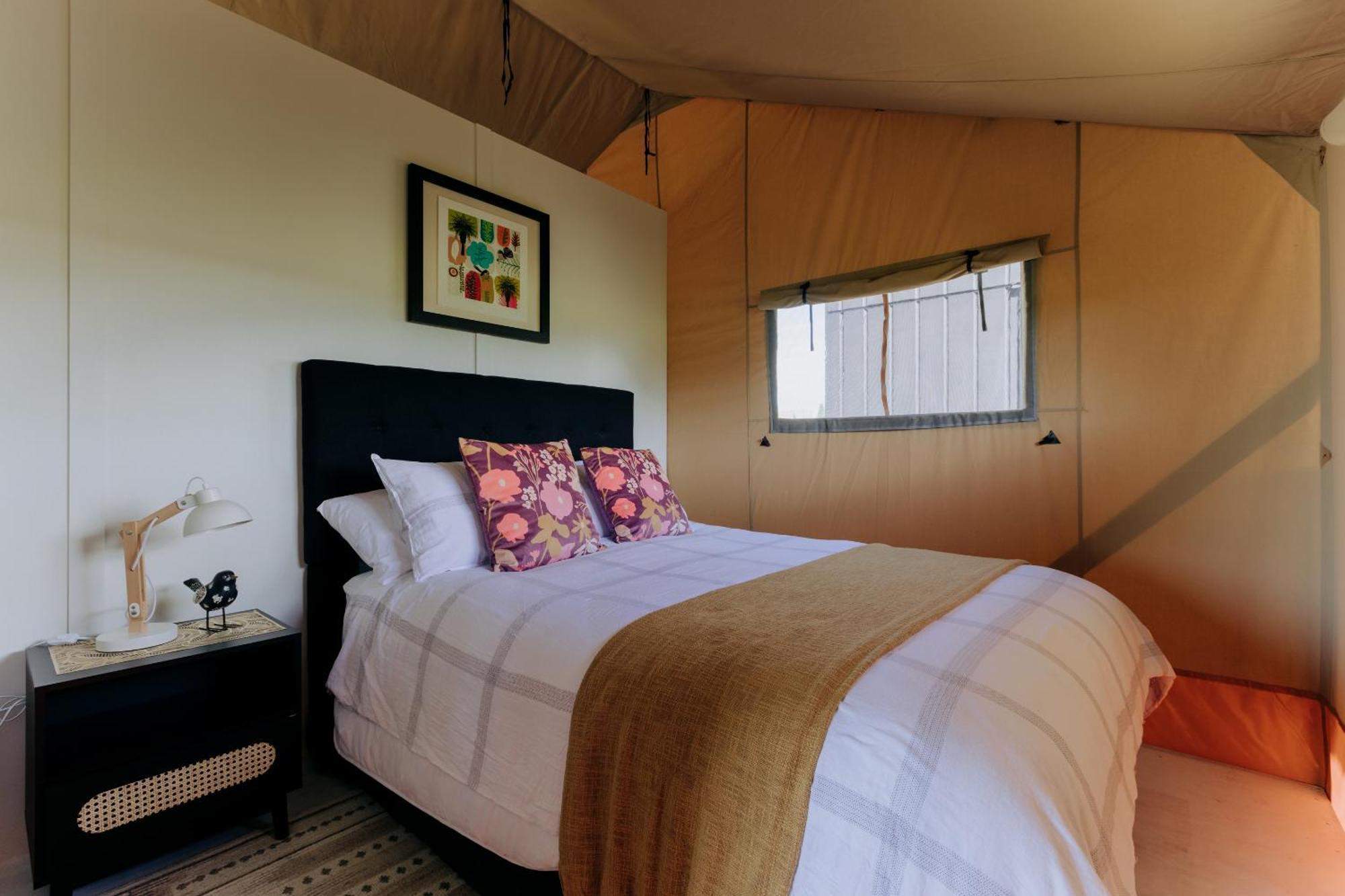 Villas & Vines Glamping เฮสติงส์ ภายนอก รูปภาพ