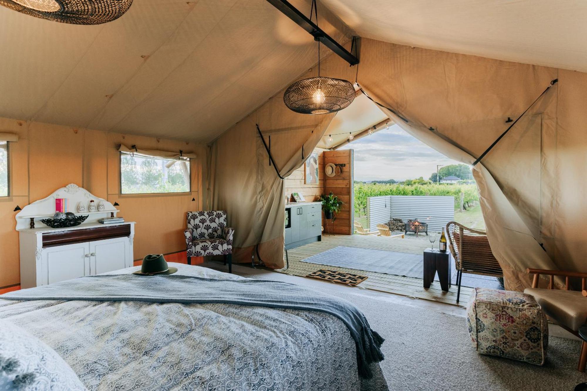Villas & Vines Glamping เฮสติงส์ ภายนอก รูปภาพ