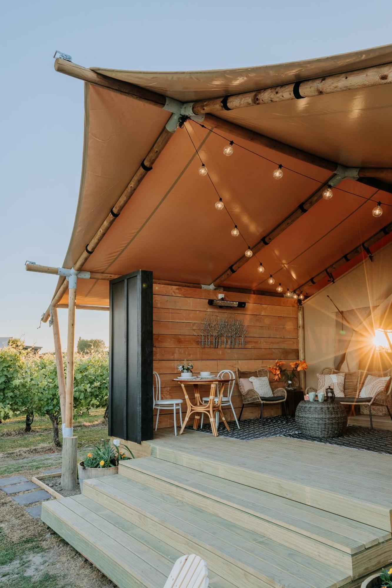 Villas & Vines Glamping เฮสติงส์ ภายนอก รูปภาพ