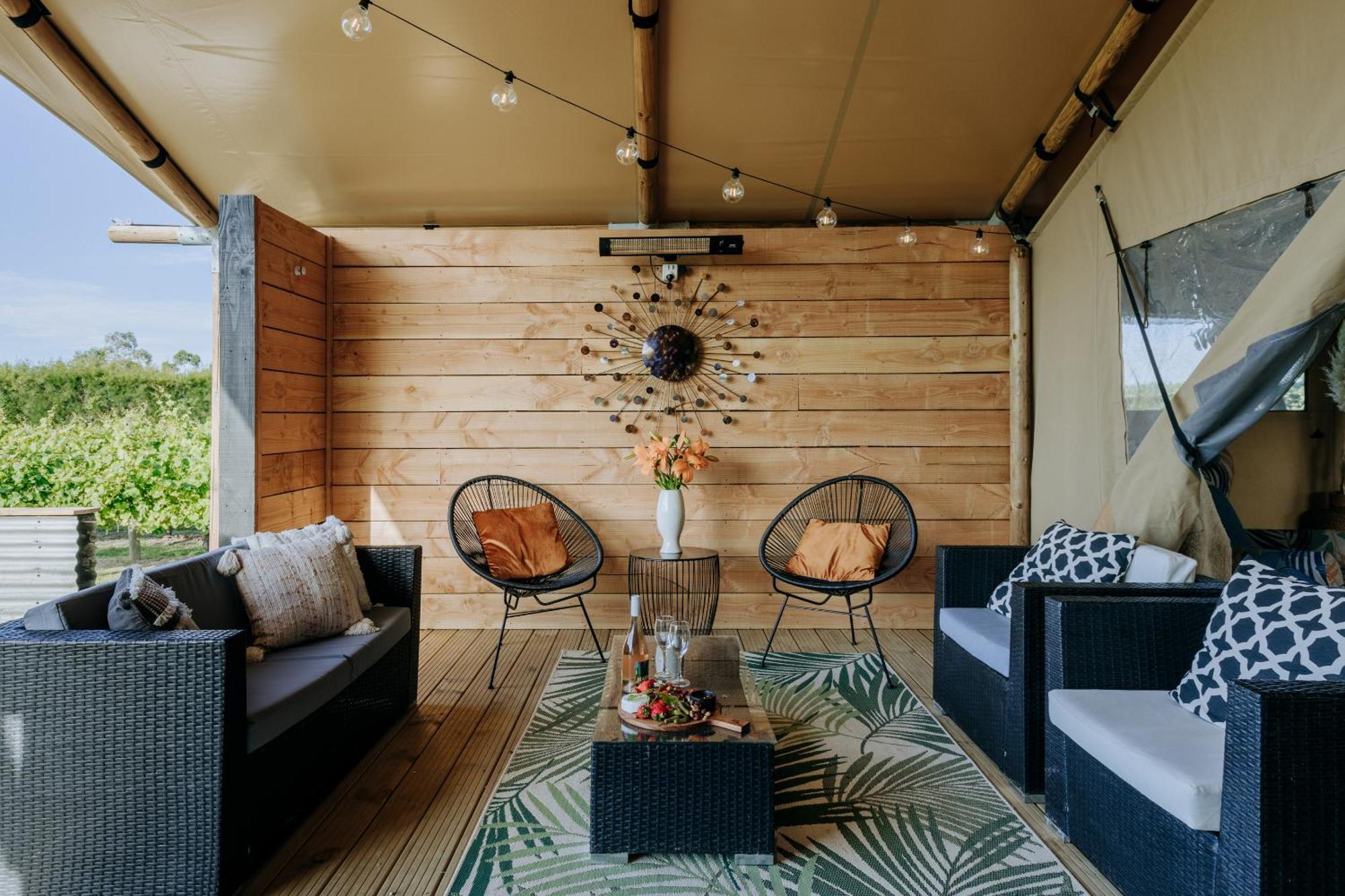Villas & Vines Glamping เฮสติงส์ ภายนอก รูปภาพ